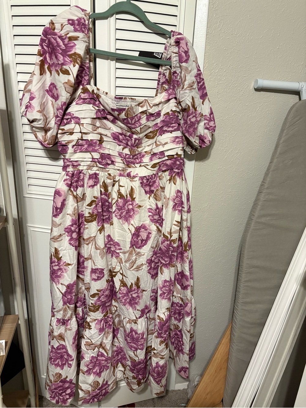 Abercrombie & Fitch Cream Midi Dress with Purple Floral Print - Picture 2 of 6